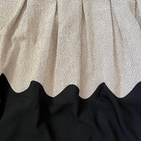 Esley Size 2 Dress Black and Tan Cocktail - Picture 3 of 4